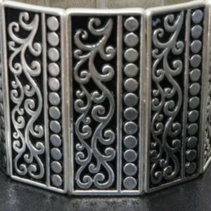 NWT. TeSori Bracelet Stretch Silver and Black